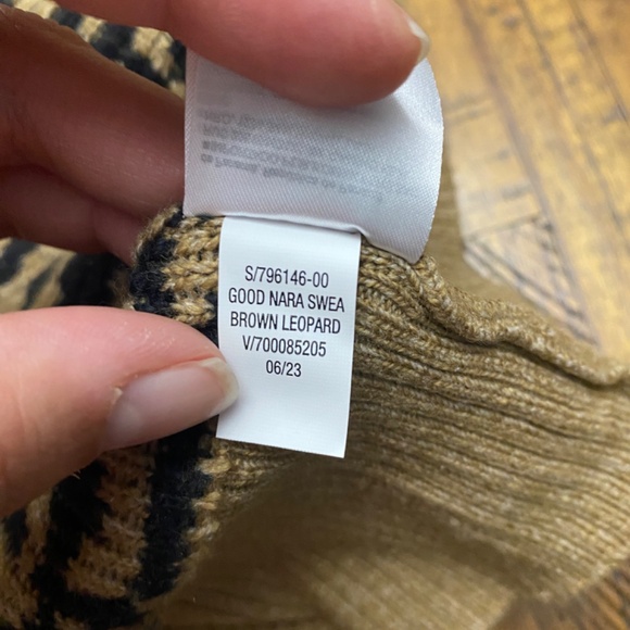 Old Navy Animal Print Sweater Dress - Picture 8 of 10